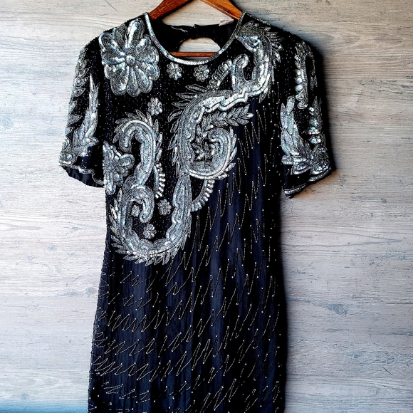 Vintage Dresses & Skirts - Vintage 100% Silk Dress. Perfect Condition!